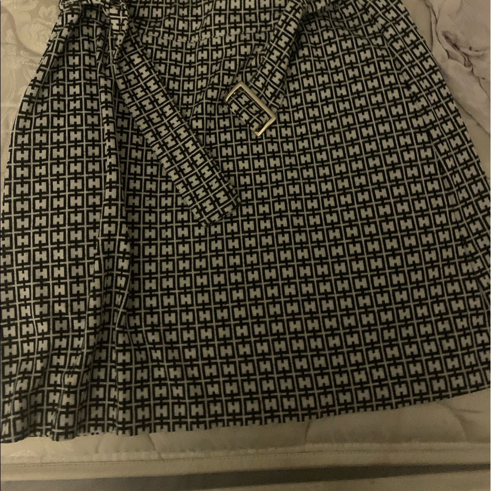 Black and white skirt from New York and company